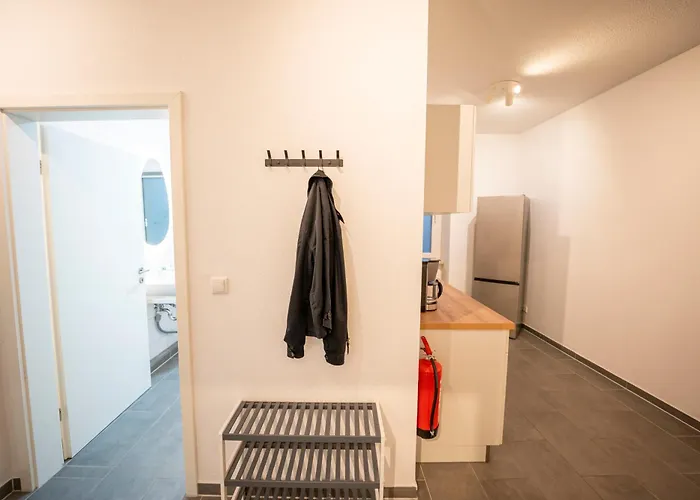 Rr - Spacious Apartments - Central - Parking